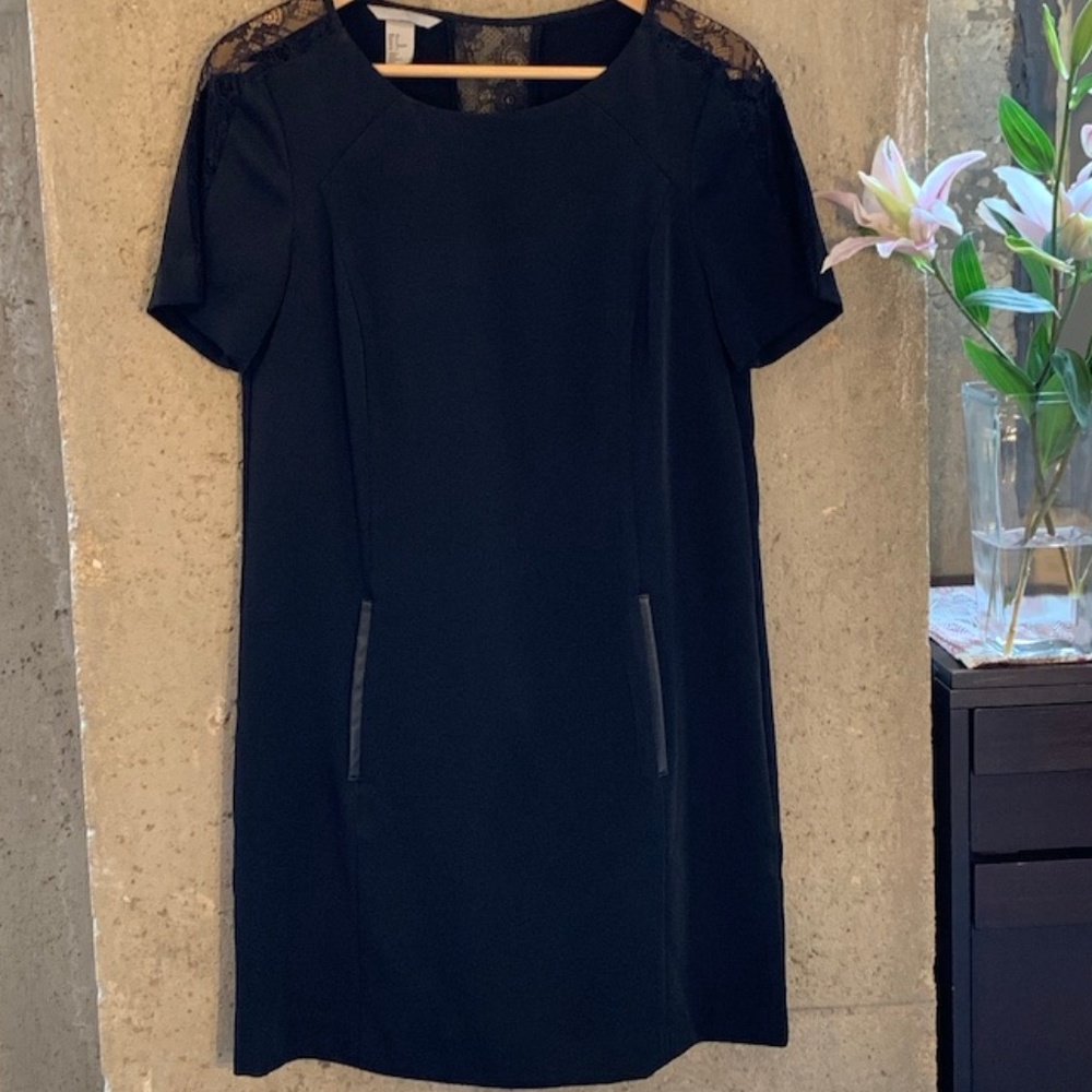 H&M Black Mini Dress w Lace Details & Pockets